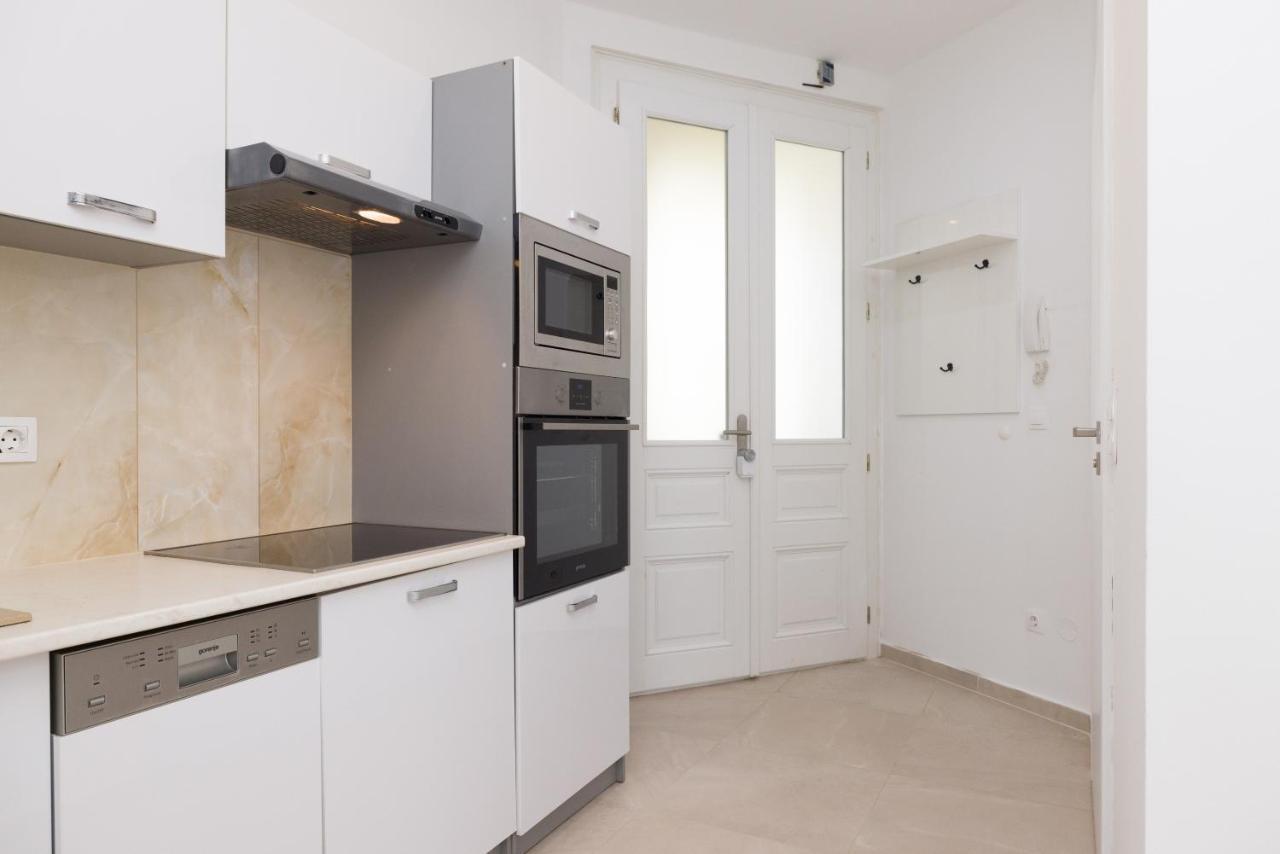 Donaustadt Special Apartments 1220 เวียนนา ภายนอก รูปภาพ